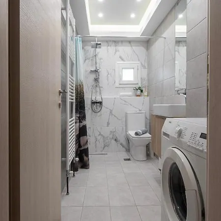 Luxury East Of *